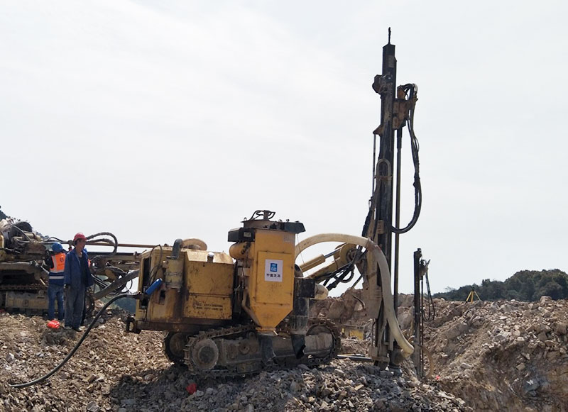 DHD4G-115mm钻头测试中国湖北 DHD4G-115mm钻头测试中国湖北