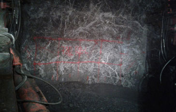 马卡金矿45R32钻头测试